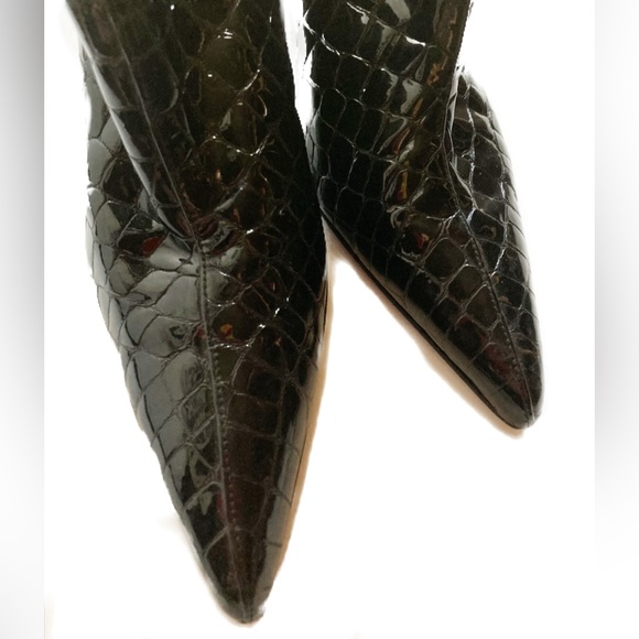Stuart Weitzman - Patent Croc Ankle Boot Size 7 - Picture 2 of 9